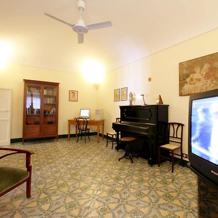 Novecento Hotell Trapani Eksteriør bilde