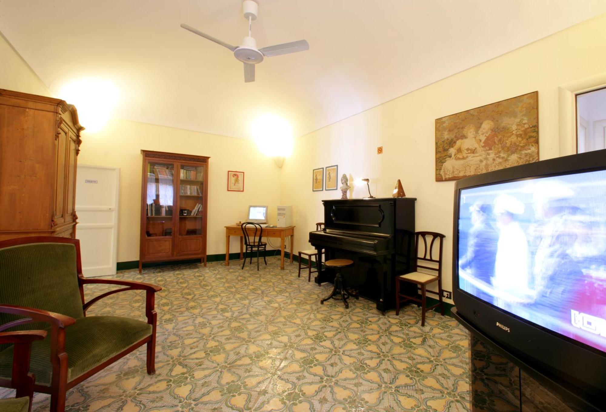 Novecento Hotell Trapani Eksteriør bilde